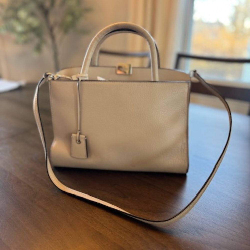Kate Spade, Cream Top Handle Leather Bag with Inner Pocket